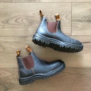 Blundstone. 172 Chelsea Work Boot. Stout Brown.